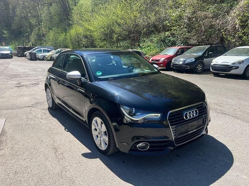 Second-hand Audi A1 Ambition 122 CP (89 kW) 2011 Negru Hatchback