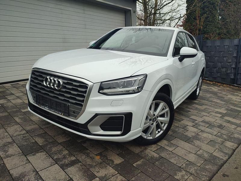Weiß Gebraucht 2017 Audi Q2 Sport SUV | 17.297 € (Fairer Preis) - Bild 1/4