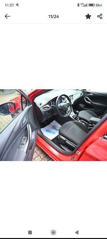 Gebraucht Opel Astra Edition 90 PS (66 kW) 2015 Rot Limousine