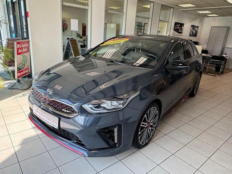 Grau Gebraucht 2021 Kia ProCeed GT Kleinwagen | 24.450 € (Fairer Preis) - Bild 1/4