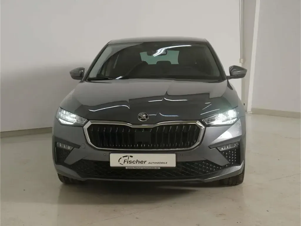 Gebraucht Skoda Scala Selection 116 PS (85 kW) 2024 Grau Kleinwagen