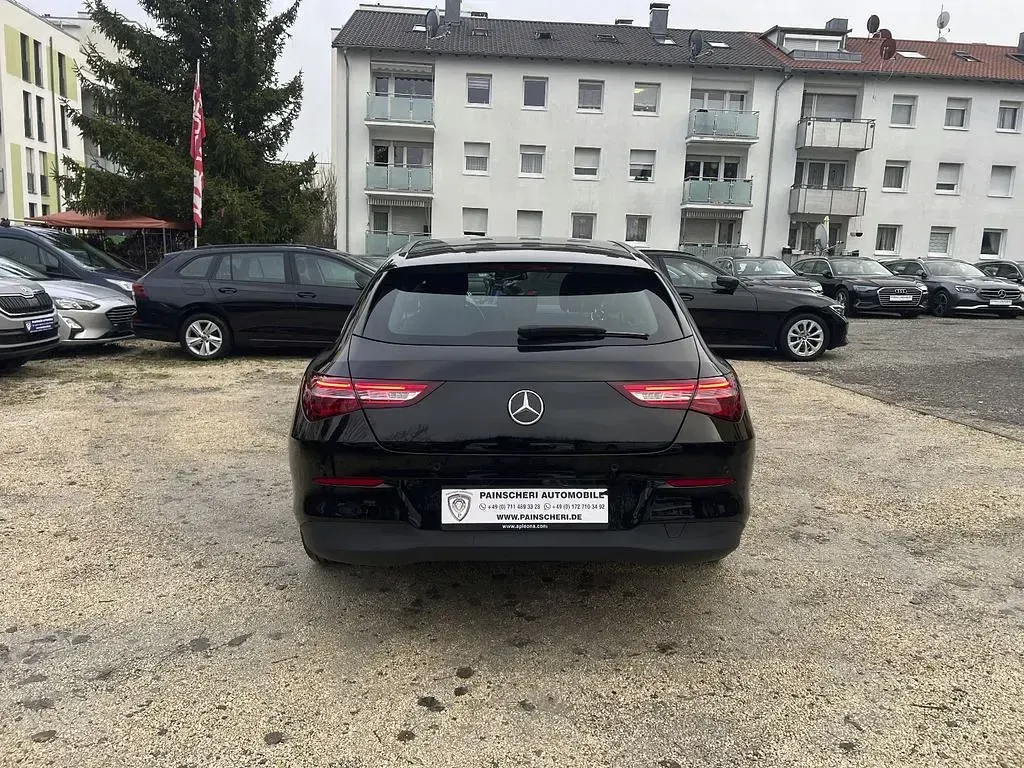 Gebraucht Mercedes CLA220 Shooting Brake 190 PS (139 kW) 2021 Schwarz Kombi