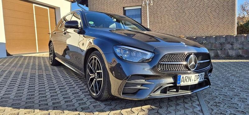 Grau Gebraucht 2021 Mercedes E220 Avantgarde Kombi | 34.950 € (Etwas zu teuer) - Bild 1/4