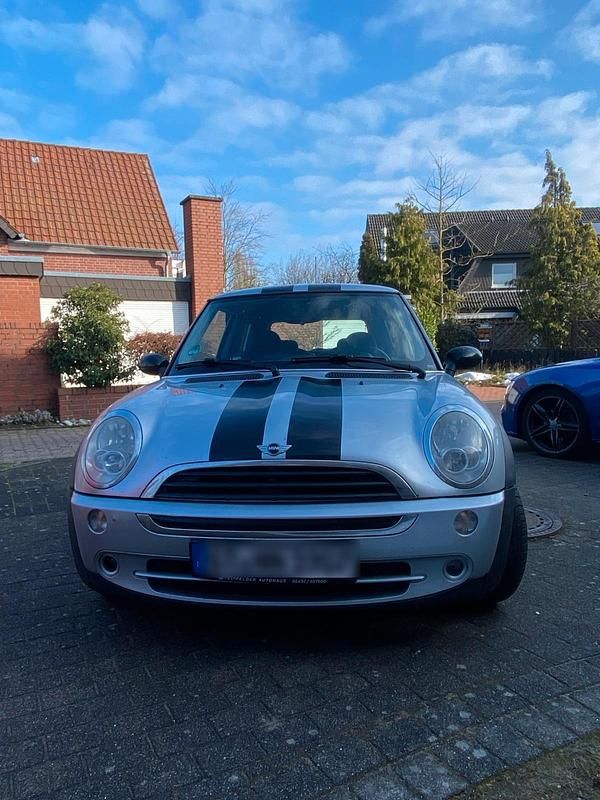 Silber Gebraucht 2006 Mini Cooper Seven Kleinwagen | 2.300 € - Bild 1/4