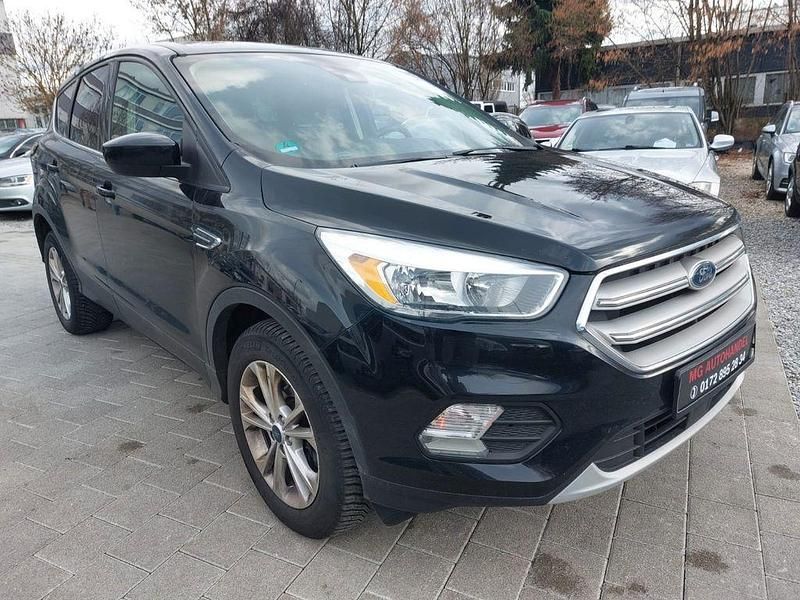Gebraucht Ford Escape SE 181 PS (133 kW) 2019 Schwarz SUV
