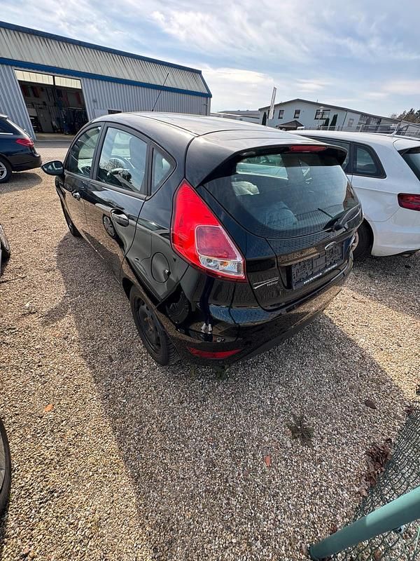 Gebraucht Ford Fiesta 80 PS (58 kW) 2016 Kleinwagen