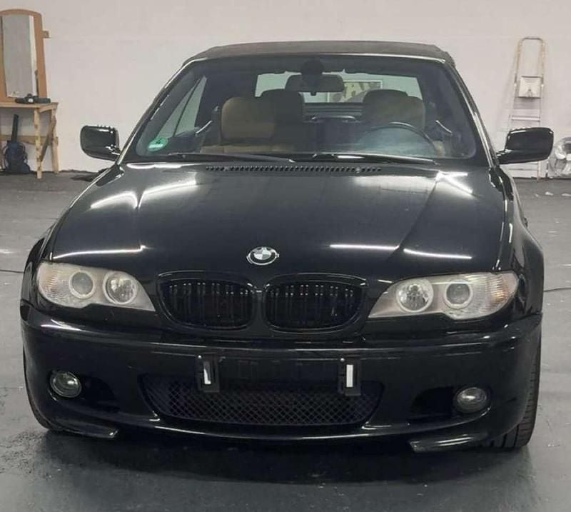 Schwarz Gebraucht 2006 BMW 318 Cabriolet M Sport Cabrio | 5.699 € (Guter Preis) - Bild 1/4