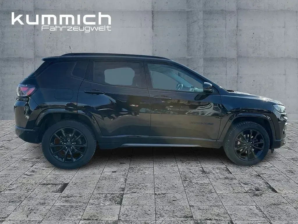 Gebraucht Jeep Compass 131 PS (96 kW) 2023 Schwarz SUV
