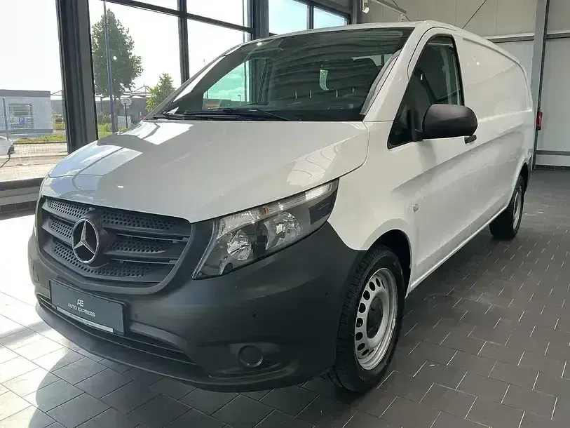 Gebraucht Mercedes Vito 190 PS (139 kW) 2022 Weiß (arktikweiss) Van