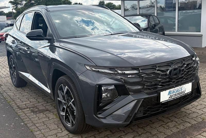 Grau Neu 2025 Hyundai Tucson N Line SUV | 31.990 € (Fairer Preis) - Bild 1/4