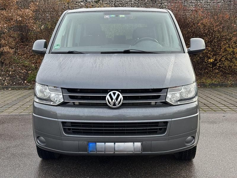 Grau Gebraucht 2009 VW Multivan Van | 14.500 € (Fairer Preis) - Bild 1/4