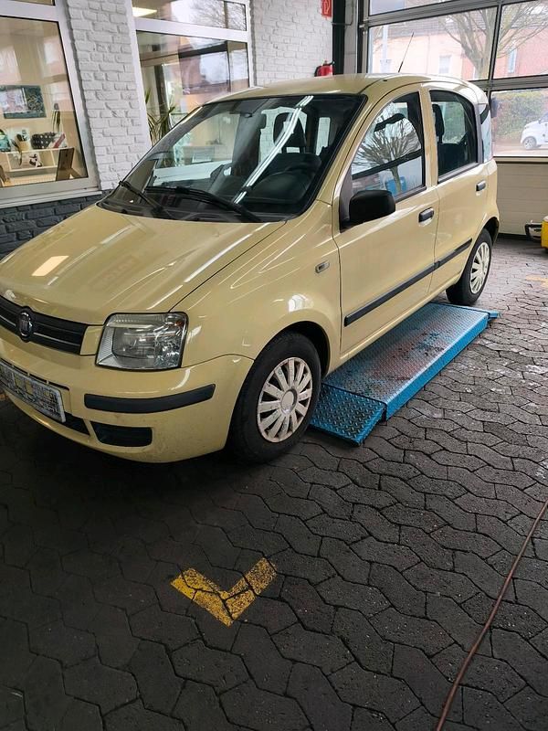 Gebraucht Fiat Panda 70 PS (51 kW) 2009 Gelb Kleinwagen