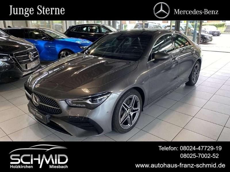 Grau Gebraucht 2024 Mercedes CLA200 Advanced Plus Coupé | 36.850 € (Fairer Preis) - Bild 1/4
