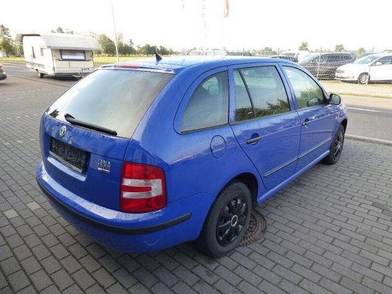 Gebraucht Skoda Fabia Classic 64 PS (47 kW) 2005 Dynamic blau Kleinwagen