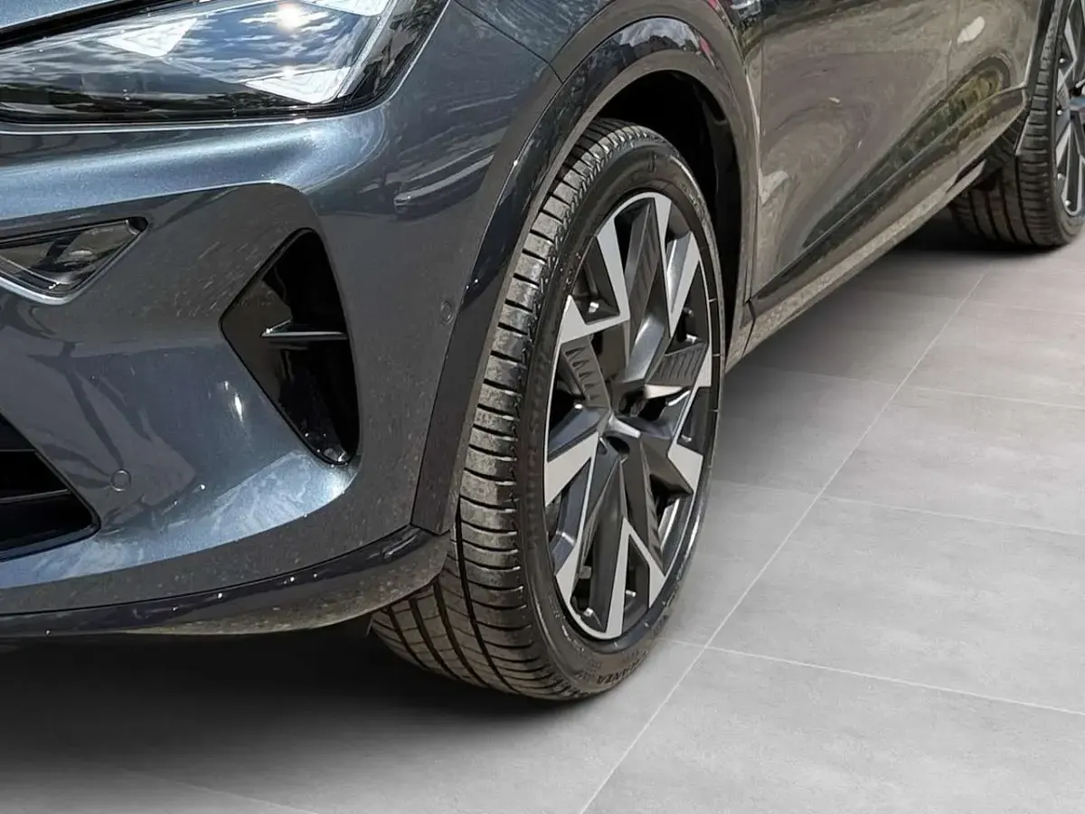 Ny Cupra Formentor VZ 333 HK (244 kW) 2026 "magnetic tech" SUV