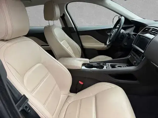 Gebraucht Jaguar F-Pace Prestige 340 PS (250 kW) 2016 Grün (british racing green) SUV