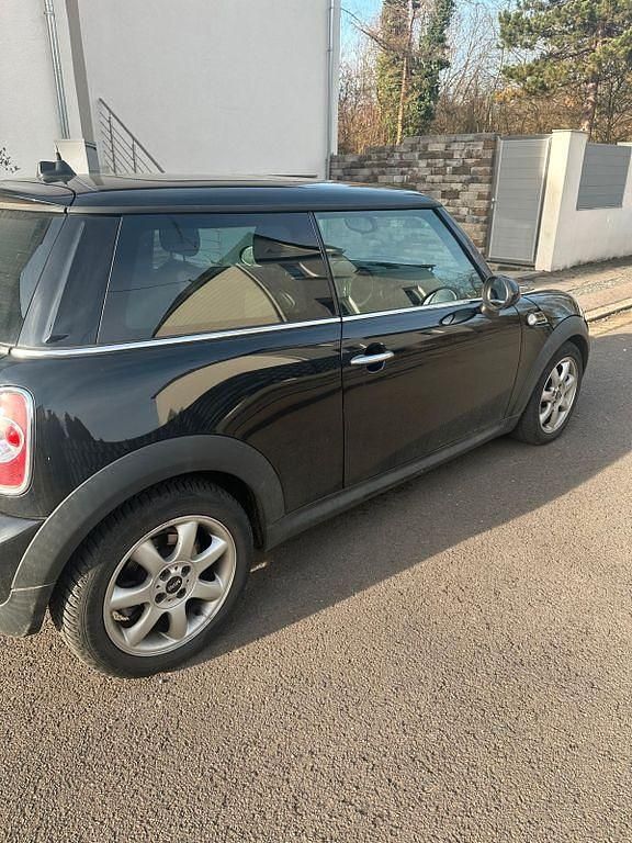 Gebraucht Mini ONE 98 PS (72 kW) 2013 Schwarz Kleinwagen