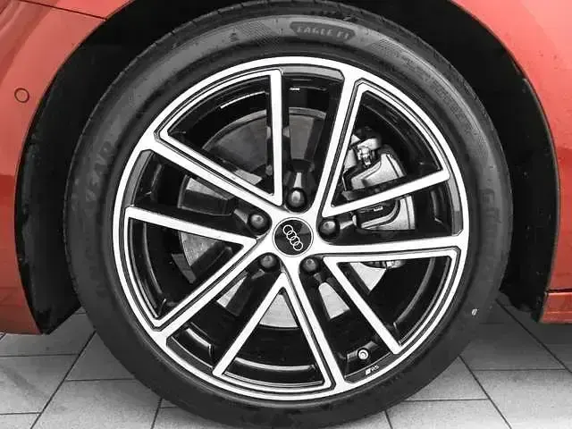Gebraucht Audi A5 S-Line 299 PS (219 kW) 2025 Grenadinerot metallic Limousine