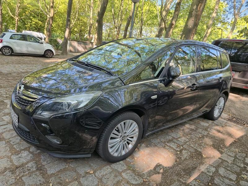 Schwarz Gebraucht 2025 Opel Zafira Limousine | 5.500 € (Superpreis) - Bild 1/4