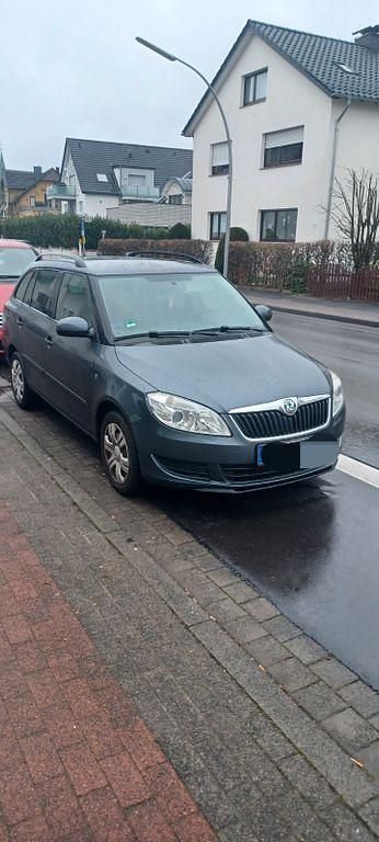 Gebraucht 2010 Skoda Fabia Style Kombi | 2.399 € (Fairer Preis) - Bild 1/4