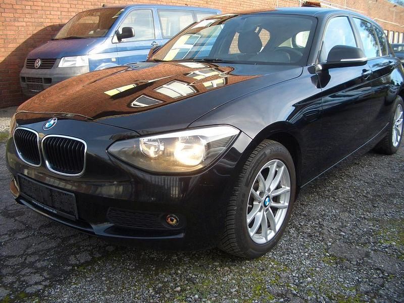 Gebraucht BMW 116 Advantage 136 PS (100 kW) 2014 Schwarz Kleinwagen