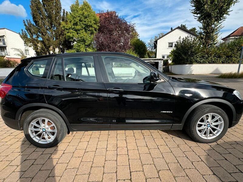 Gebraucht BMW X3 184 PS (135 kW) 2011 Schwarz (metallic) SUV