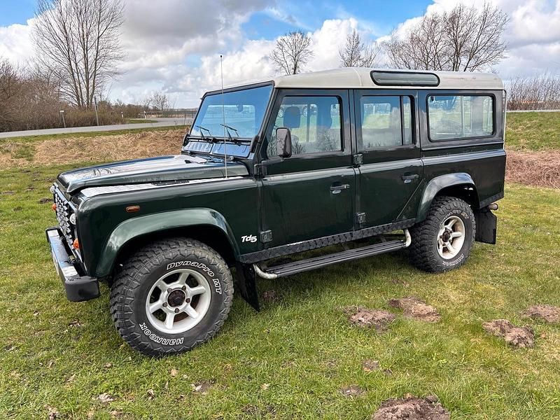 Gebraucht Land Rover Defender 122 PS (89 kW) 2000 Grün SUV