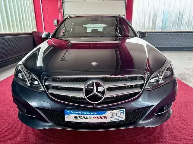 Gebraucht Mercedes E500 408 PS (300 kW) 2013 Tenoritgrau Kombi