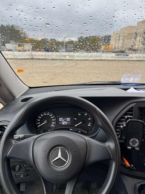 Gebraucht Mercedes Vito 88 PS (64 kW) 2017 Van