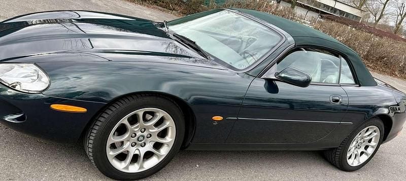 Gebraucht Jaguar XK8 284 PS (208 kW) 2000 Grün Cabrio