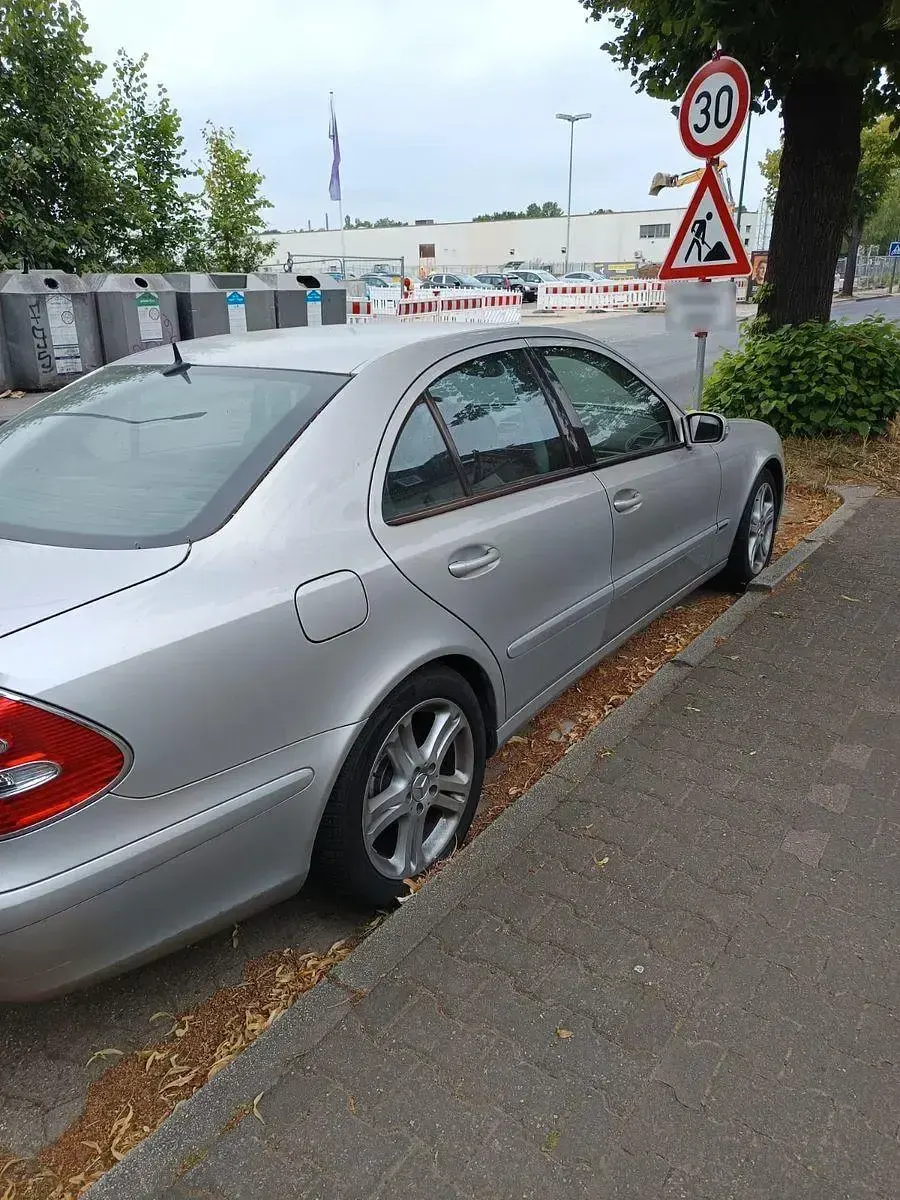Gebraucht Mercedes 200 170 PS (125 kW) 2003 Silber Limousine