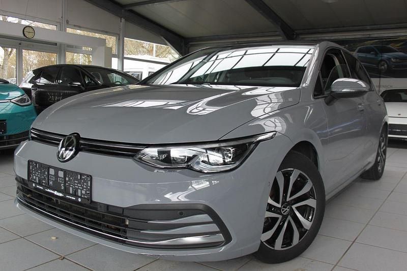 Gebraucht VW Golf VIII Active 150 PS (110 kW) 2022 Grau Limousine