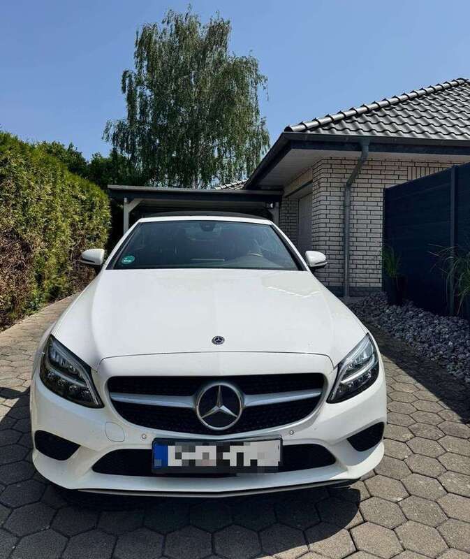 Weiß Gebraucht 2019 Mercedes C200 Cabrio | 23.500 € (Guter Preis) - Bild 1/4