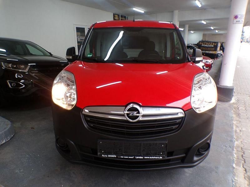Gebraucht Opel Combo 95 PS (69 kW) 2017 Rot Van / Kleinbus