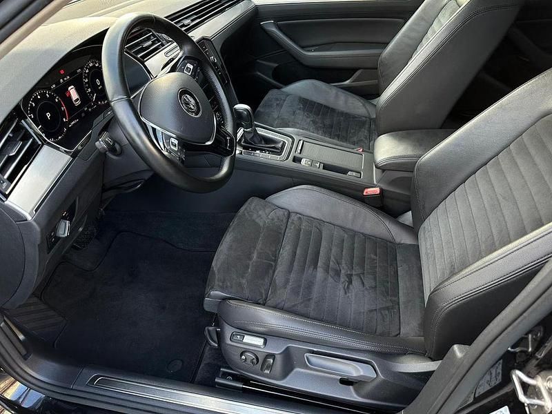 Gebraucht VW Passat Highline 179 PS (131 kW) 2018 Schwarz Kombi