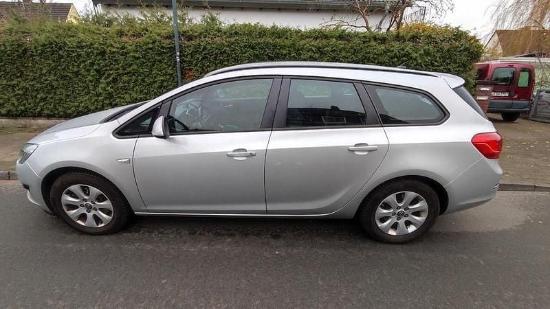 Gebraucht Opel Astra 110 PS (80 kW) 2016 Silber Kombi