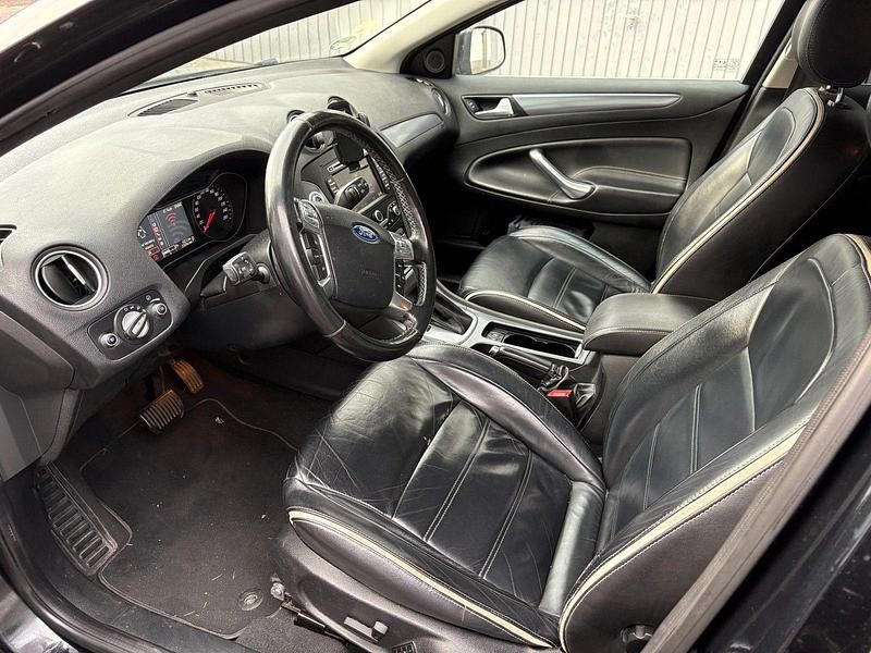 Schwarz Gebraucht 2012 Ford Mondeo Titanium Kombi | 5.900 € (Fairer Preis) - Bild 1/4