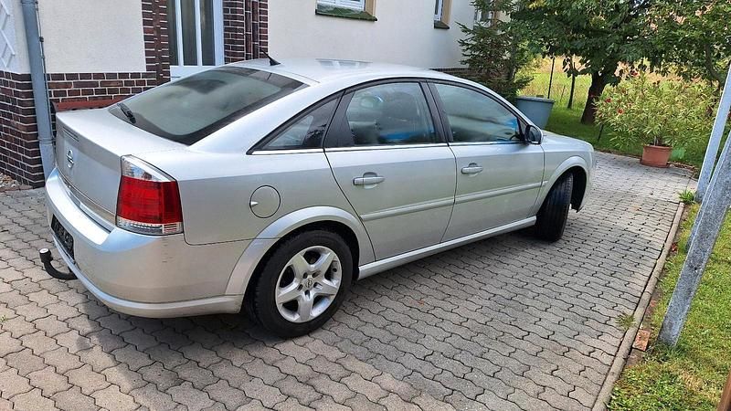Gebraucht Opel Vectra 140 PS (102 kW) 2006 Silber Limousine