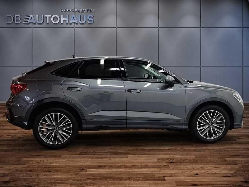 Gebraucht Audi Q3 Sportback S-Line 245 PS (180 kW) 2022 Grau SUV