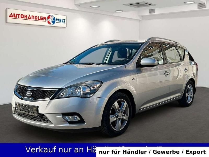 Silber Gebraucht 2012 Kia Ceed Sportswagon Kombi | 3.699 € (Superpreis) - Bild 1/3