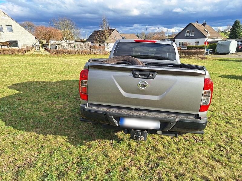 Gebraucht Nissan Navara N-Guard 190 PS (139 kW) 2021 Grau Abholung