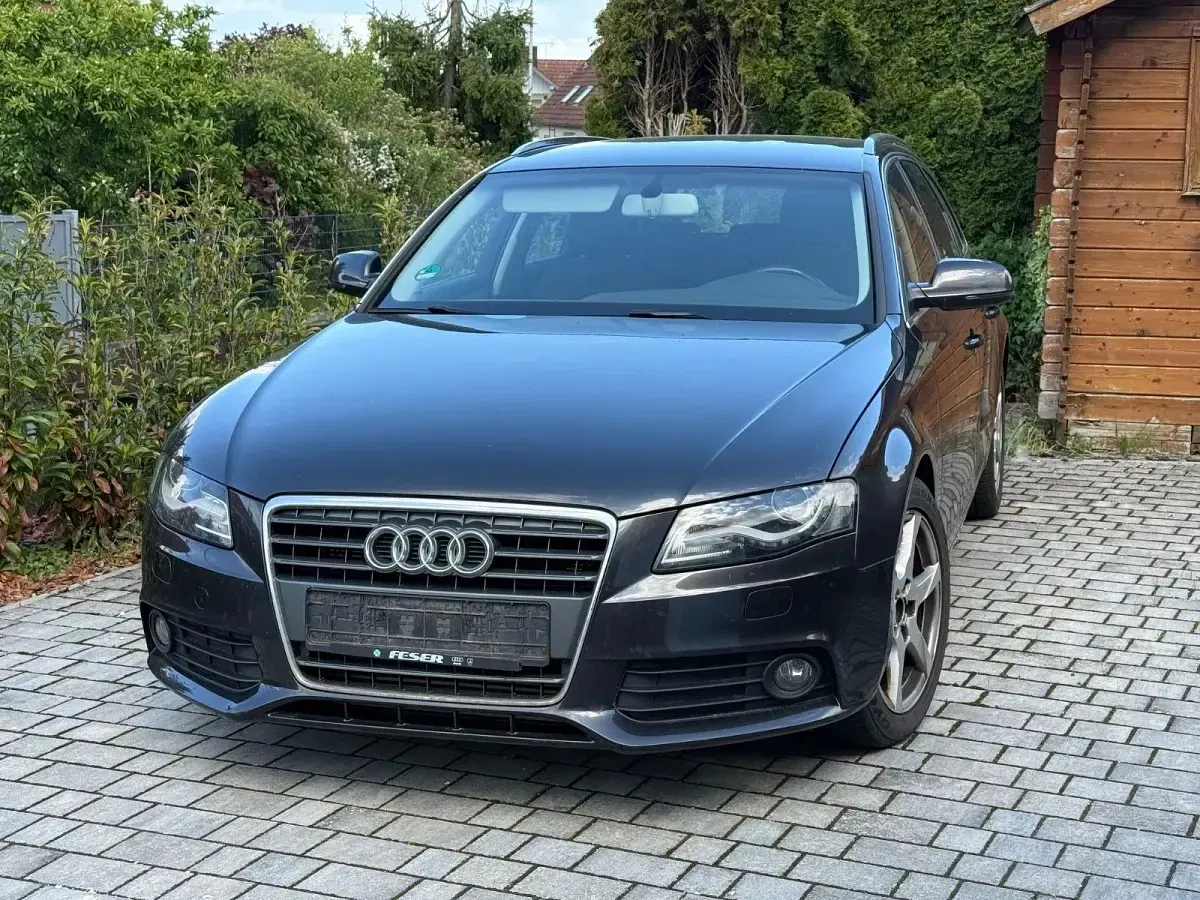 Gebraucht Audi A4 Ambition 143 PS (105 kW) 2011 Grau Kombi