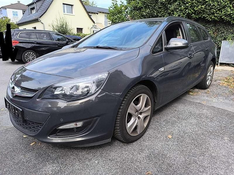 Grau Gebraucht 2014 Opel Astra Energy Kombi | 4.795 € (Superpreis) - Bild 1/4