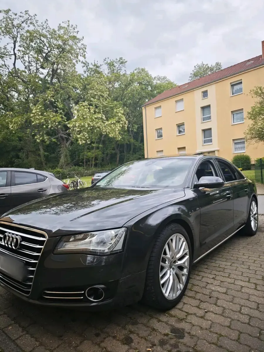 Gebraucht Audi A8 245 PS (180 kW) 2012 Andere farben Limousine