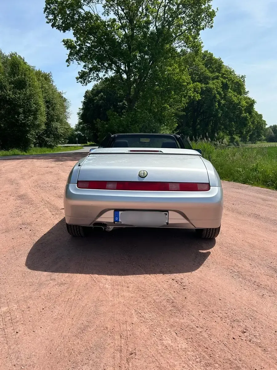 Gebraucht Alfa Romeo Spider 150 PS (110 kW) 2000 Silber Cabrio