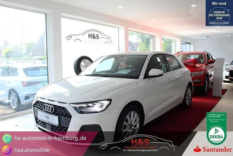 Cortinaweiß Gebraucht 2022 Audi A1 Sportback Comfort Kleinwagen | 19.900 € (Guter Preis) - Bild 1/4