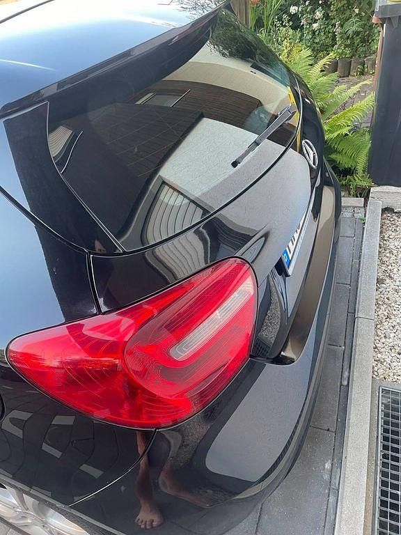 Gebraucht Mercedes A180 Urban 109 PS (80 kW) 2013 Schwarz Limousine