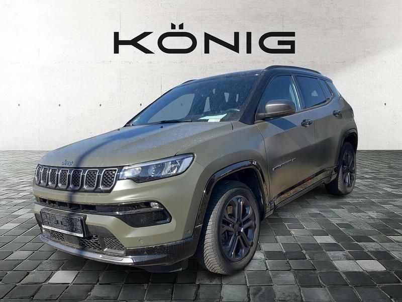 Usado Jeep Compass 179 HP (131 kW) 2022 Preto SUV