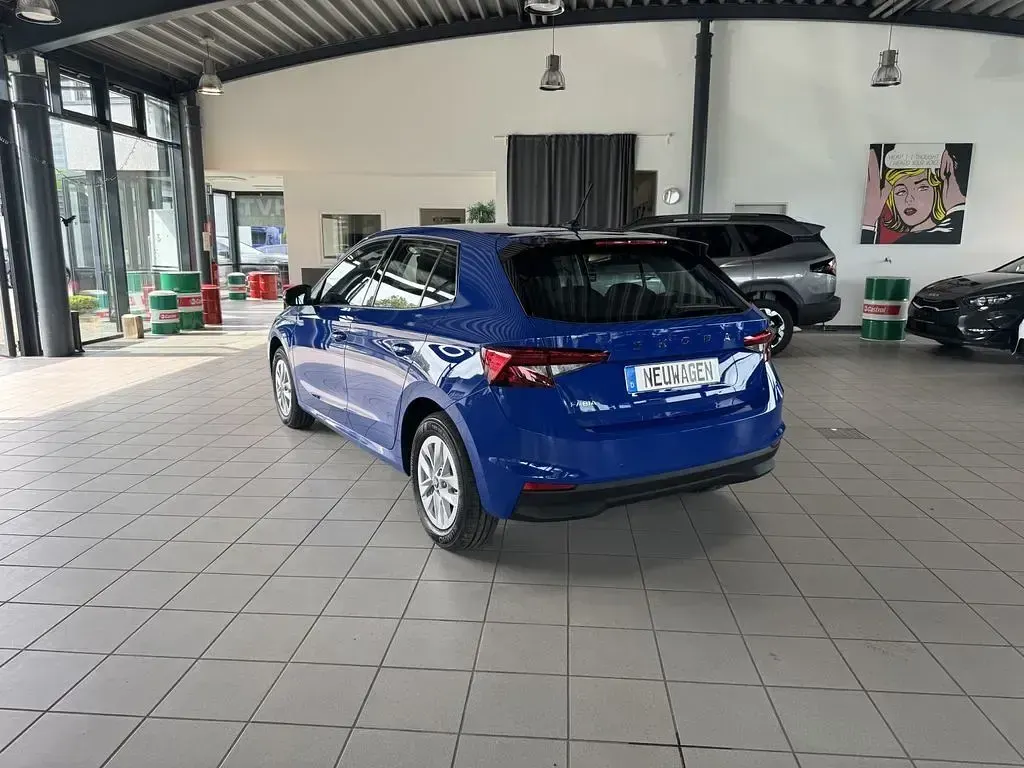 Neu Skoda Fabia Classic 116 PS (85 kW) 2026 Energy blau Kleinwagen