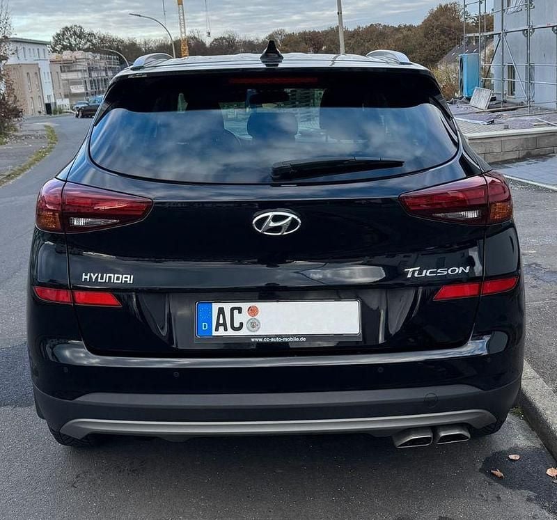 Gebraucht Hyundai Tucson 177 PS (130 kW) 2020 Schwarz SUV